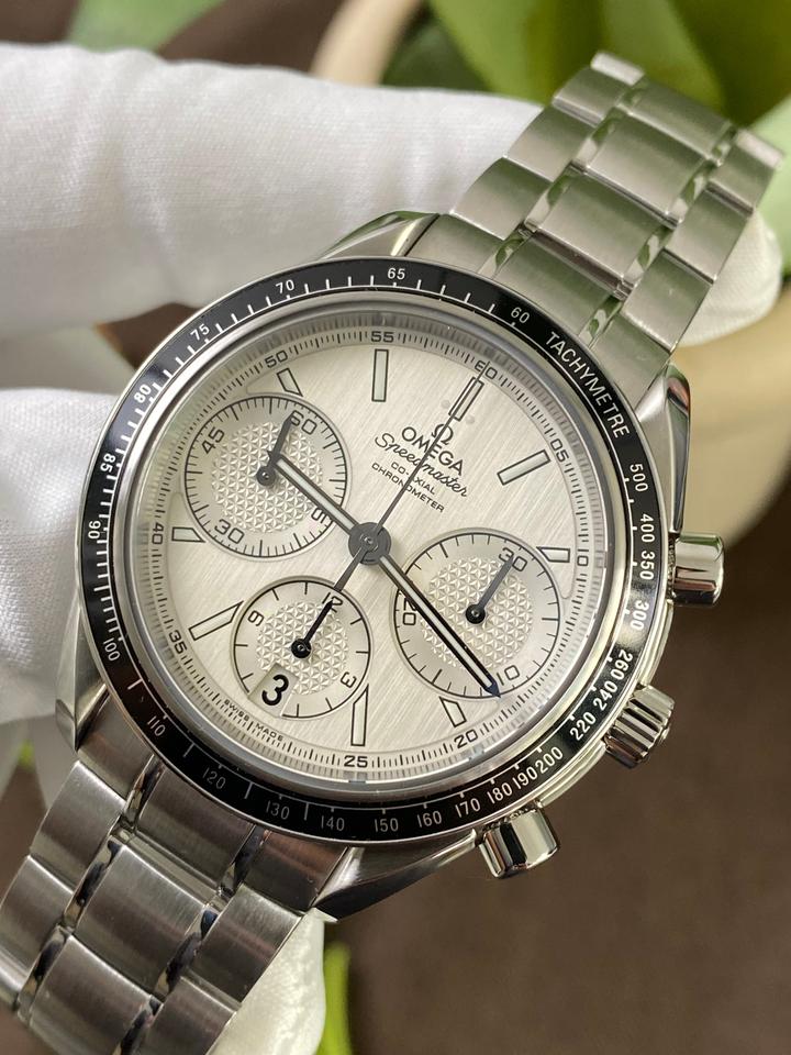 Omega Speedmaster Racing — zdjęcie 3