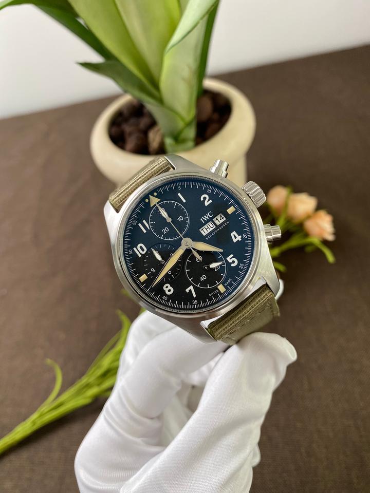 IWC Pilot Spitfire Chronograph — zdjęcie 10