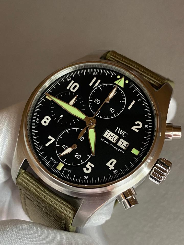 IWC Pilot Spitfire Chronograph — zdjęcie 7