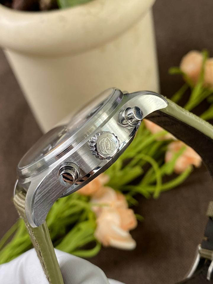IWC Pilot Spitfire Chronograph — zdjęcie 4