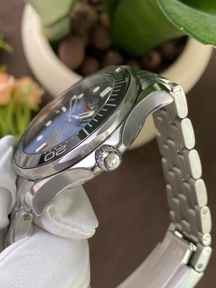Omega Seamaster Diver 300 M — zdjęcie 4