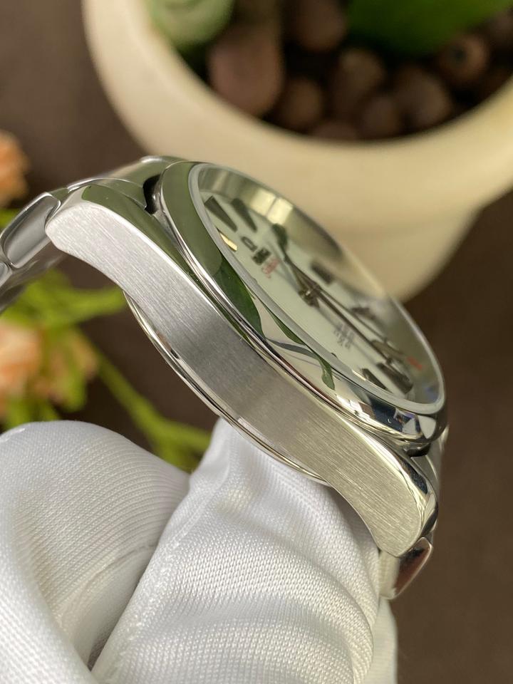 Omega Seamaster Aqua Terra — zdjęcie 5