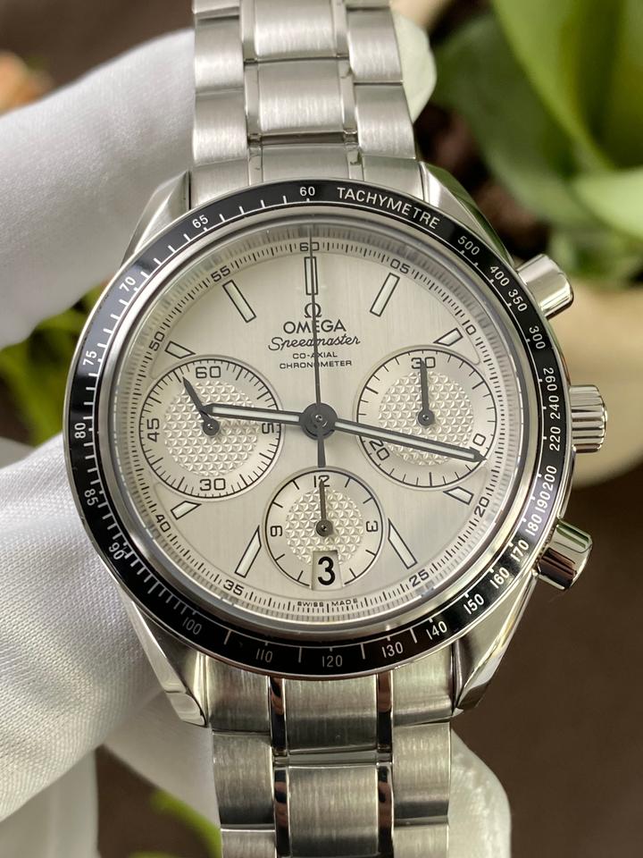 Omega Speedmaster Racing — zdjęcie 1