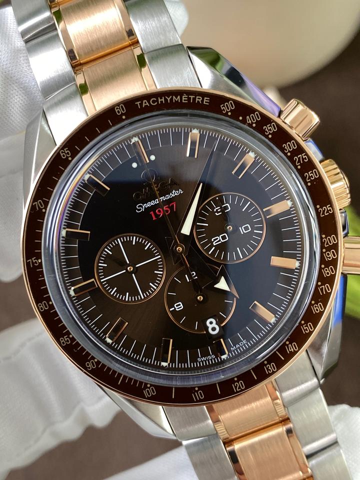 Omega Speedmaster Broad Arrow — zdjęcie 2
