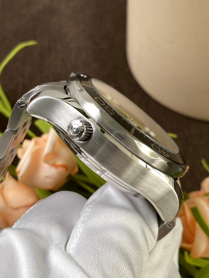 Omega Seamaster Diver 300 M — zdjęcie 5