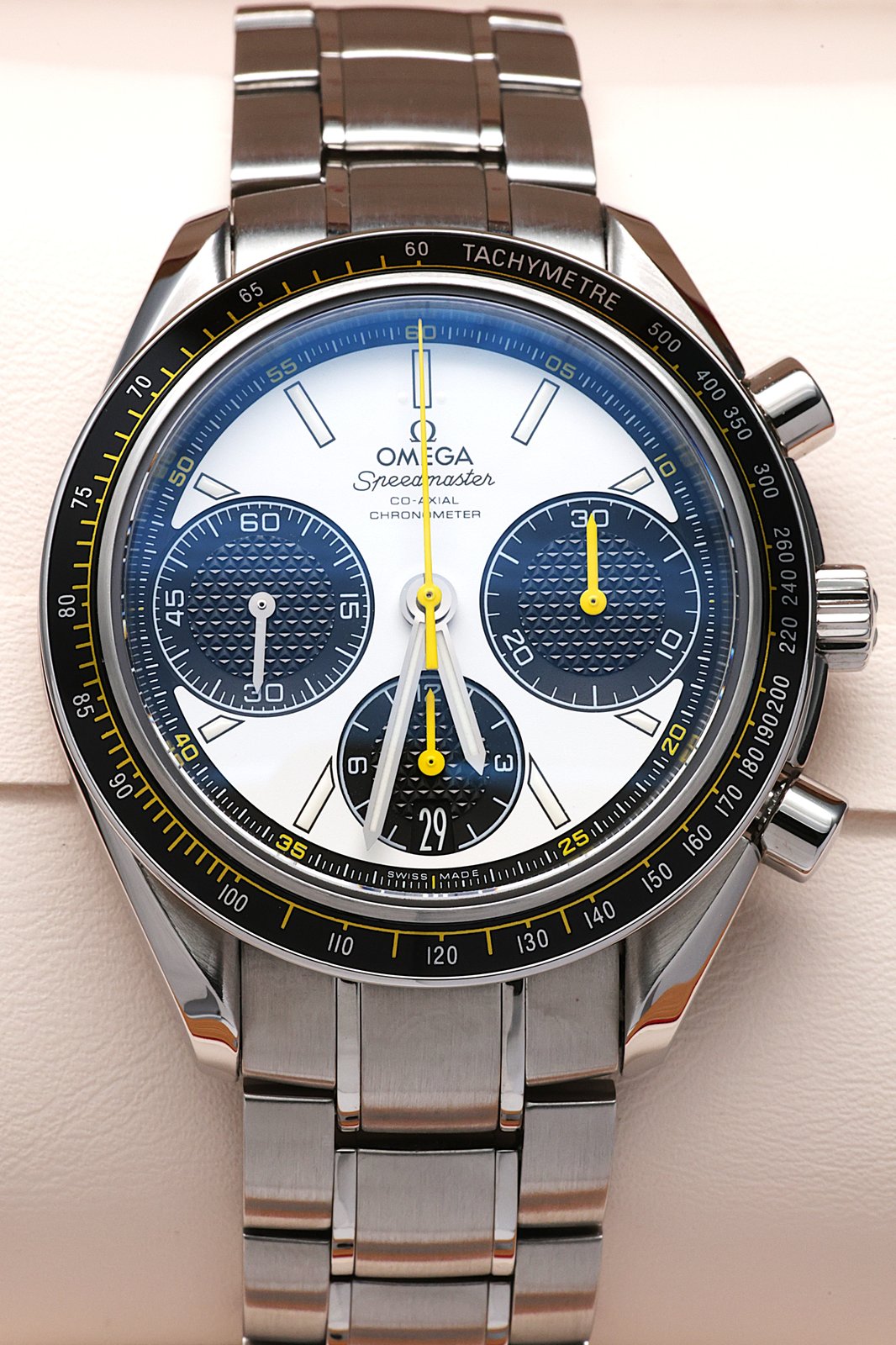 Omega Speedmaster Racing — zdjęcie 1