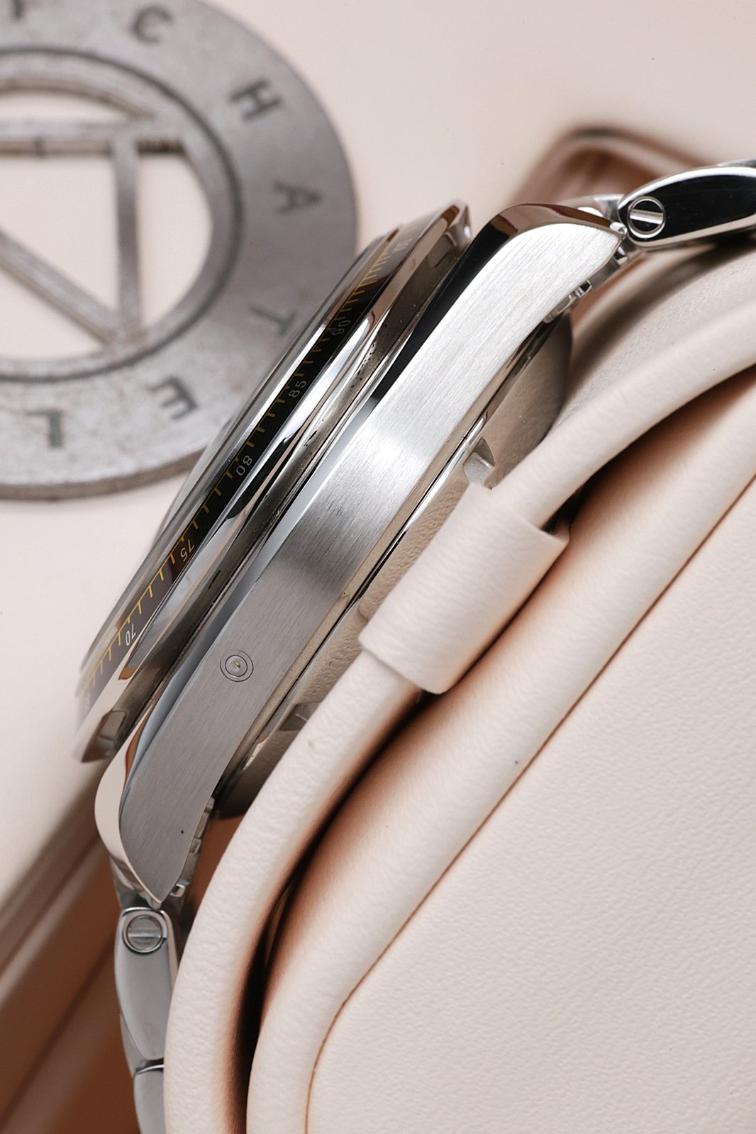 Omega Speedmaster Racing — zdjęcie 9