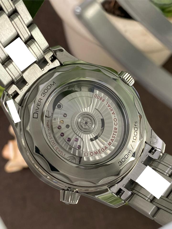 Omega Seamaster Diver 300 M — zdjęcie 7