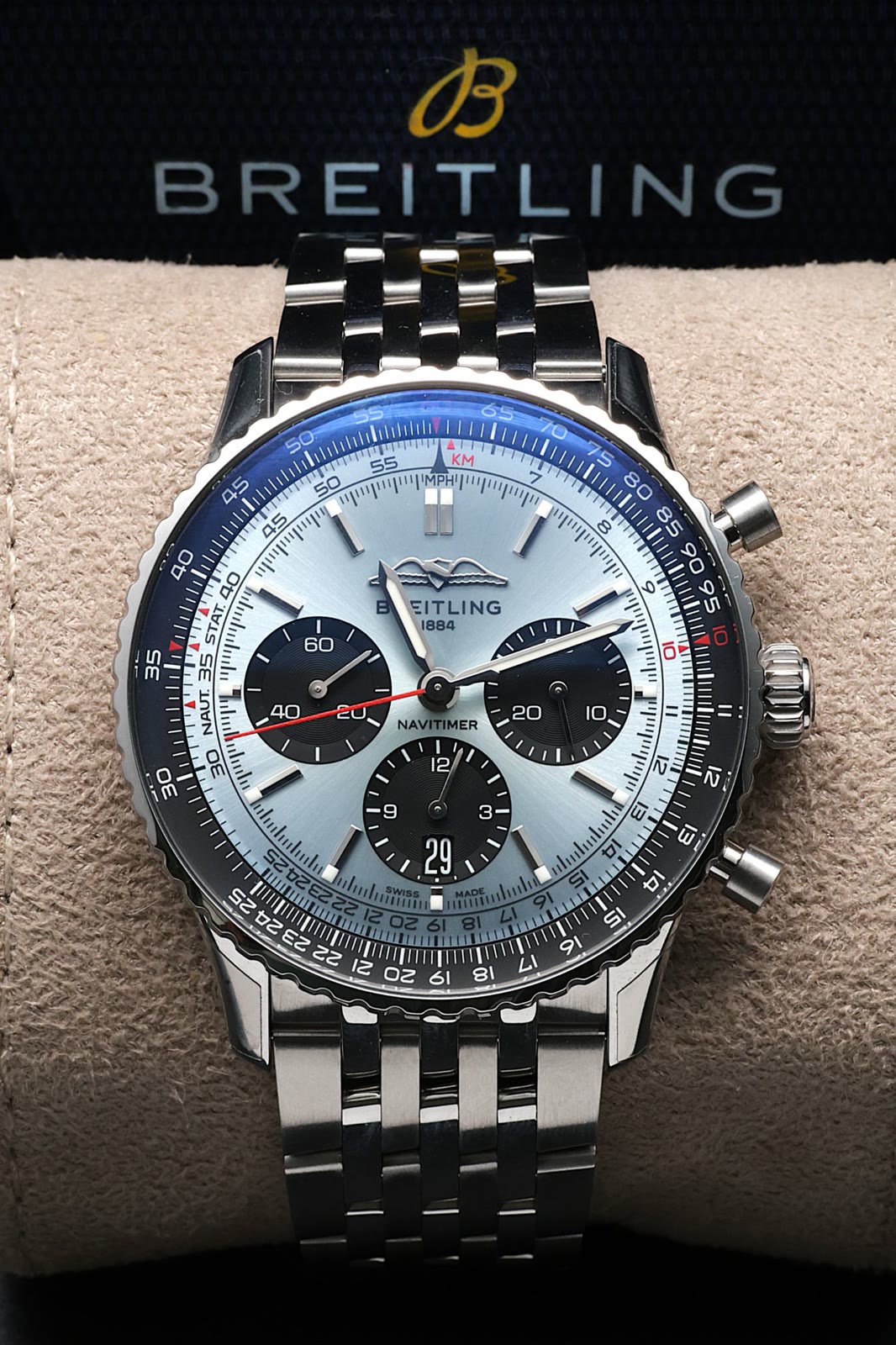 Breitling Navitimer B01 Chronograph 43 — zdjęcie 1