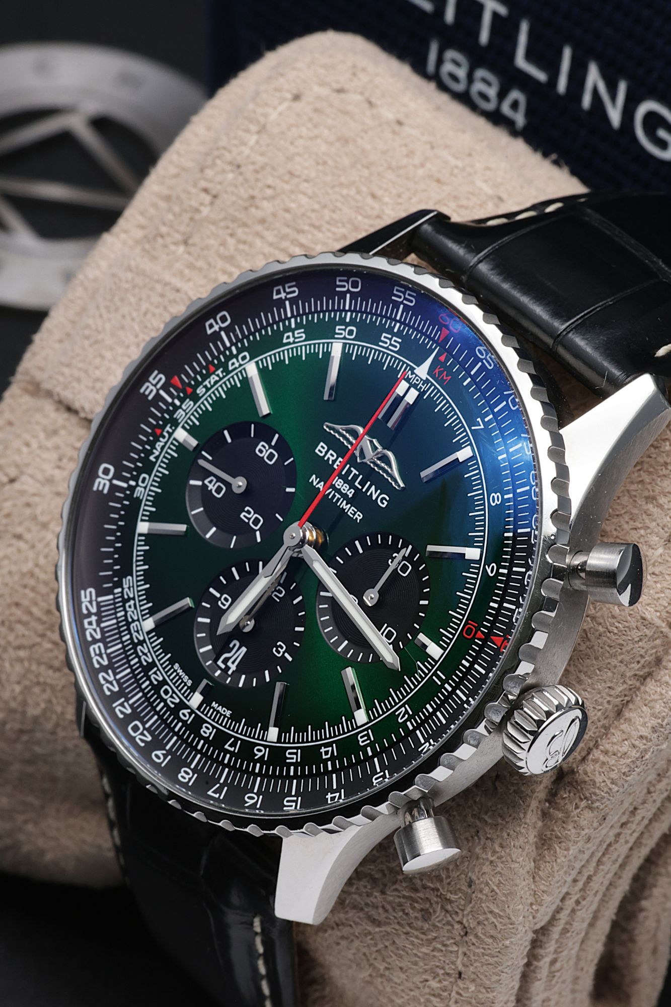 Breitling Navitimer B01 Chronograph 46 — zdjęcie 5