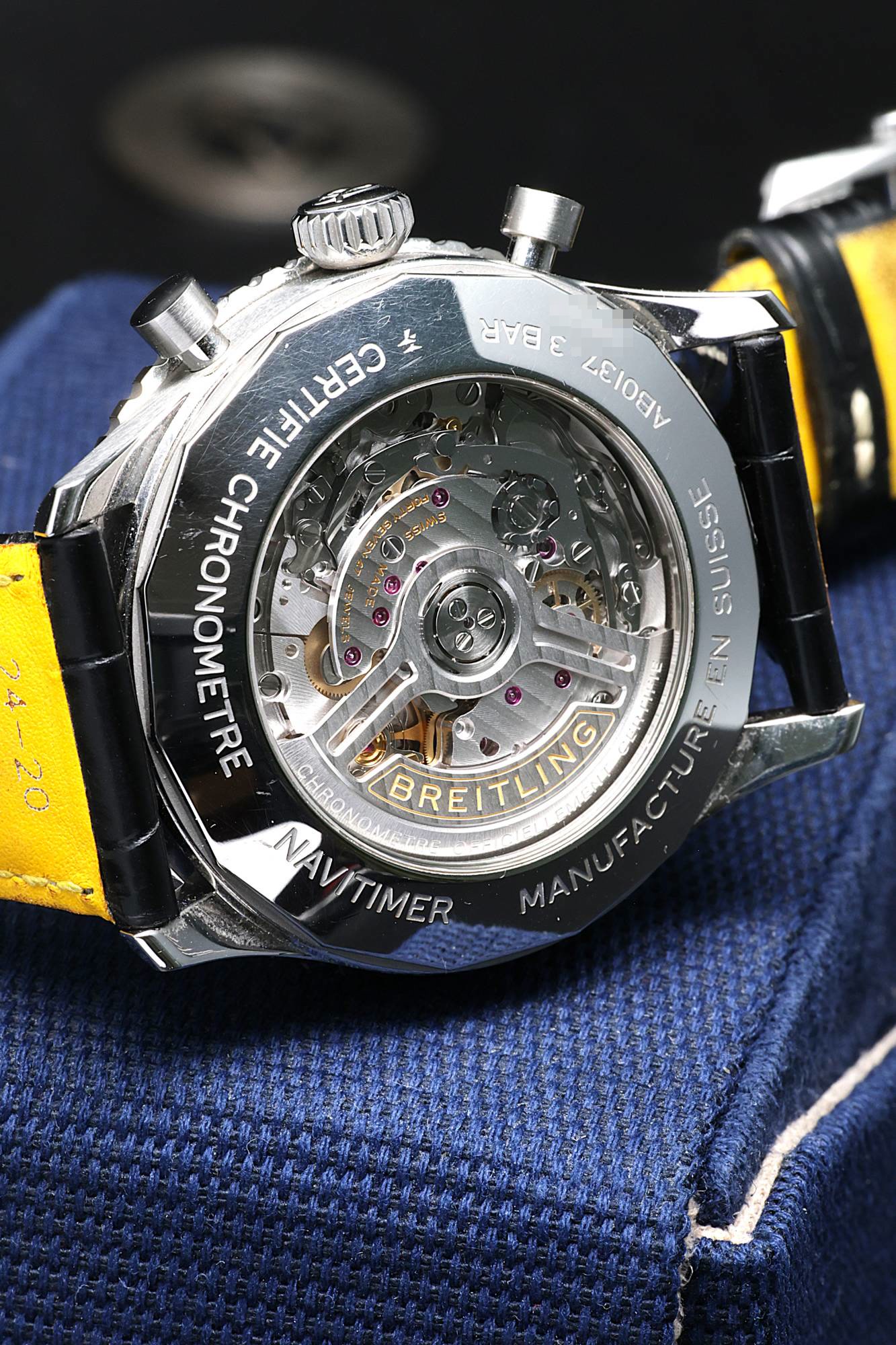 Breitling Navitimer B01 Chronograph 46 — zdjęcie 9